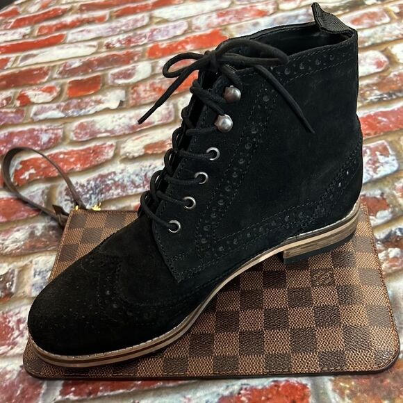 ASOS black suede ankle boots with front tie - Picture 1 of 7